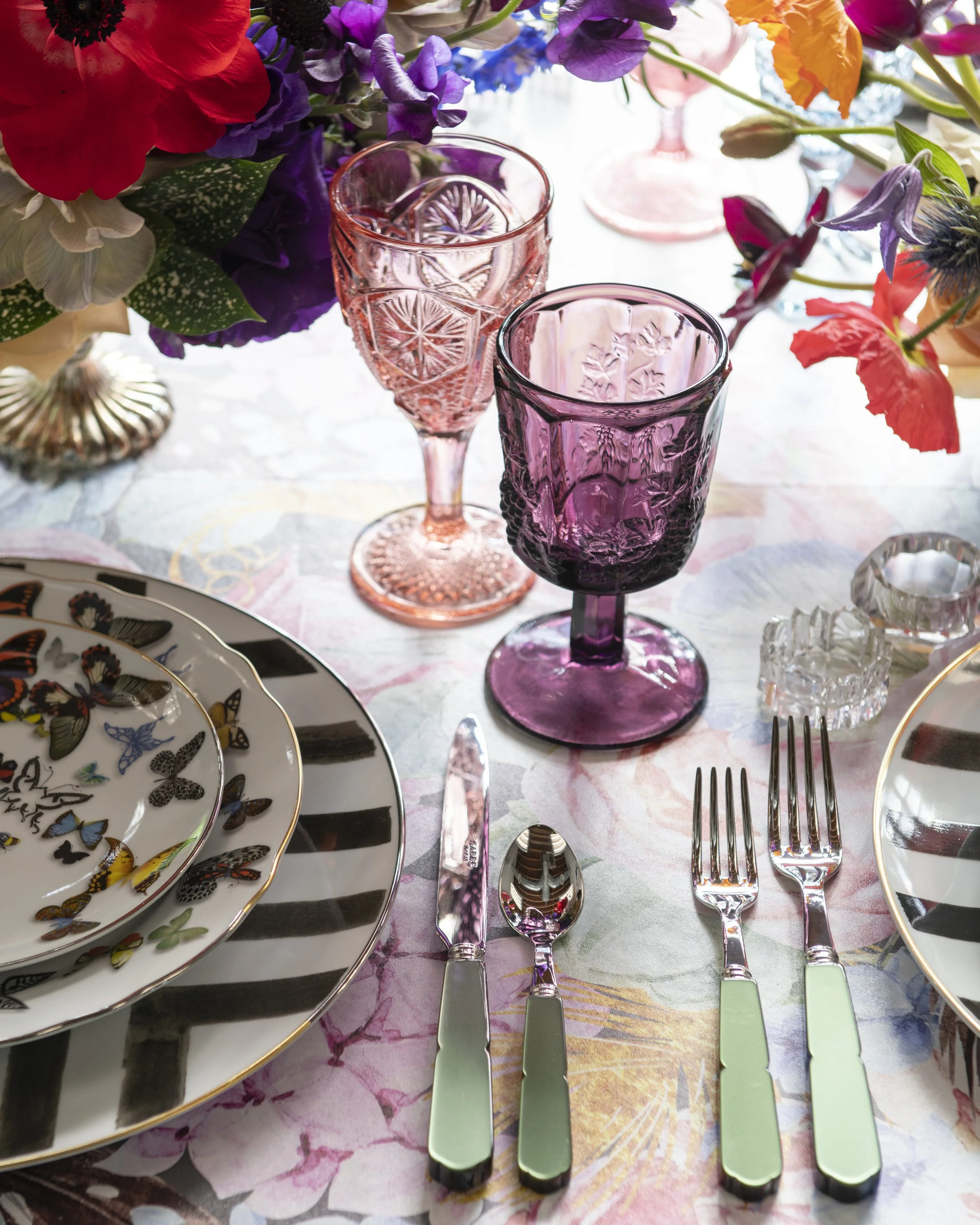 Vintage Colored | Purple Goblets — Casa de Perrin